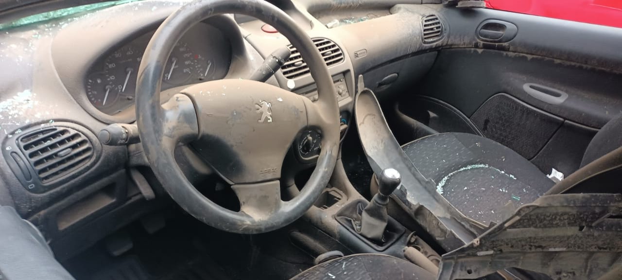  Peugeot 206 2001    EN DESARME